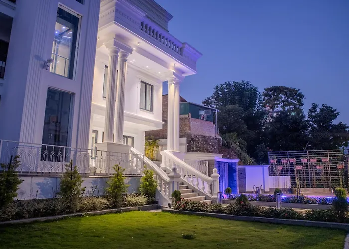 Pinnacle Villas,